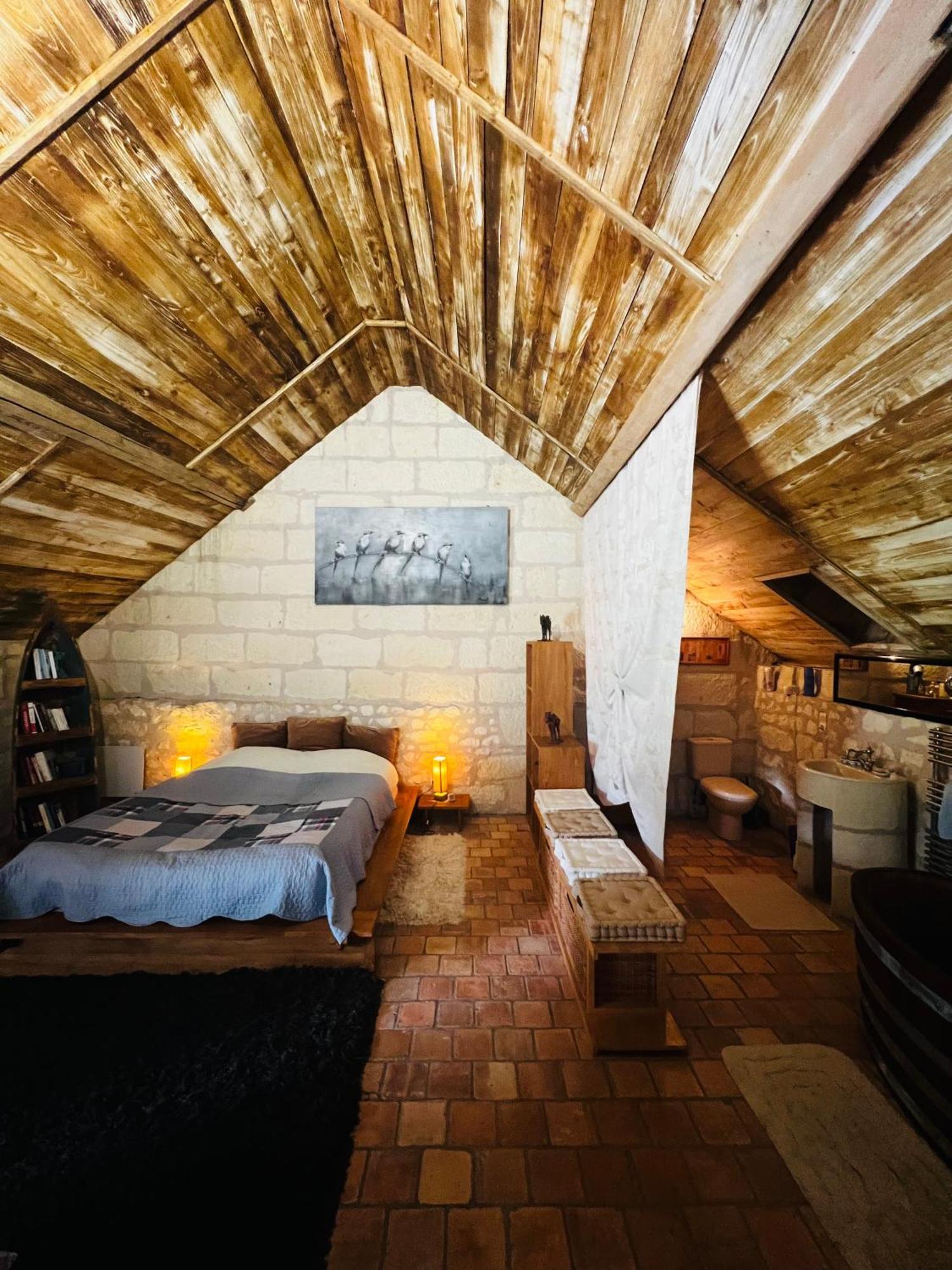 Chateau De La Thibaudiere - Chambre Du Tonneau Allonnes  Екстериор снимка