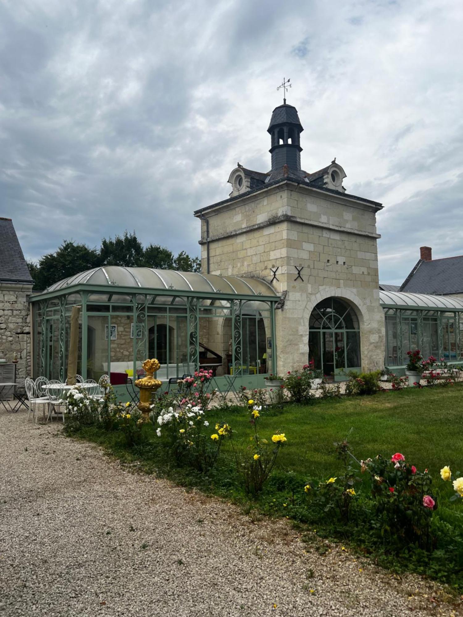 Chateau De La Thibaudiere - Chambre Du Tonneau Allonnes  Екстериор снимка
