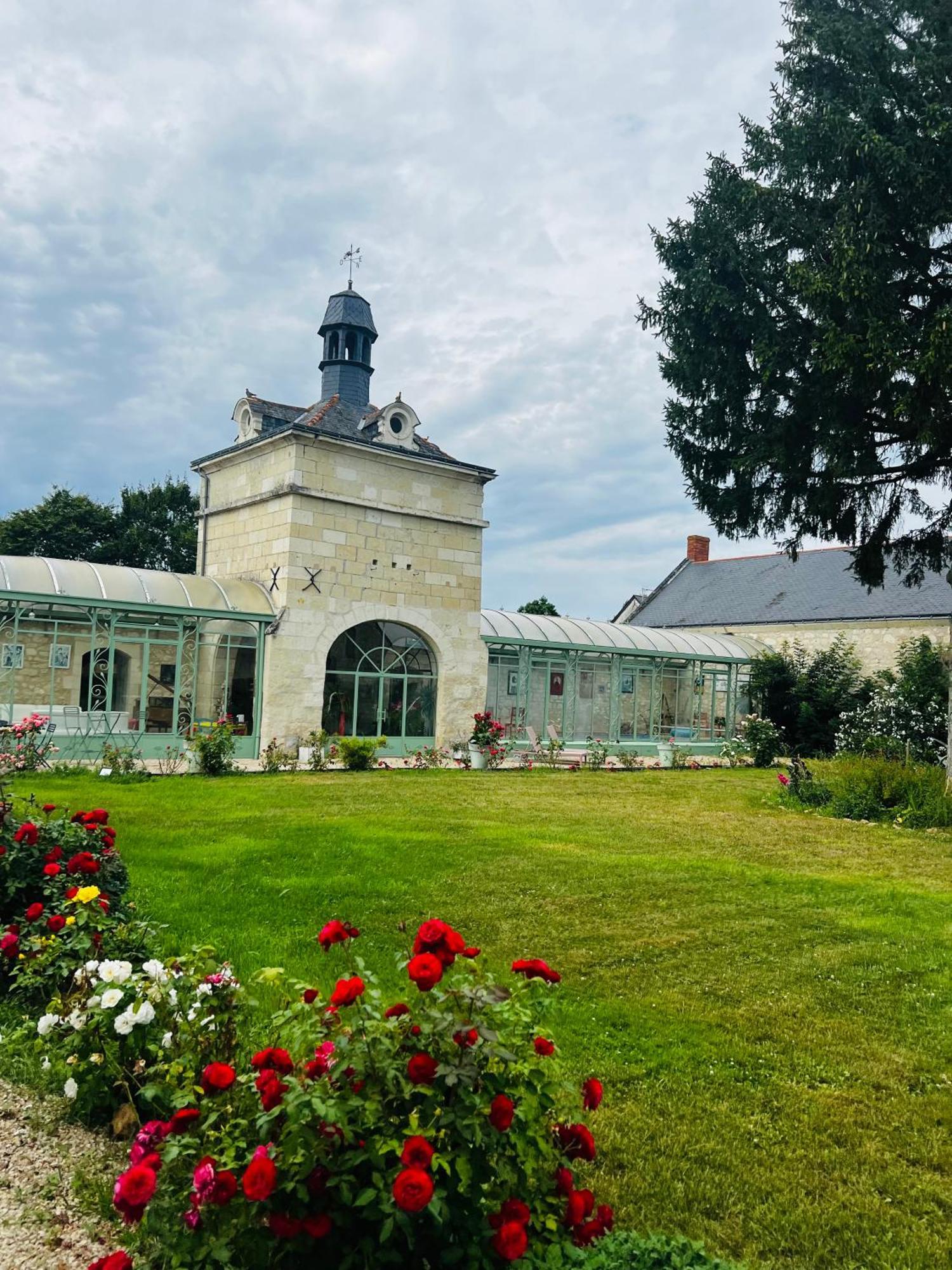 Chateau De La Thibaudiere - Chambre Du Tonneau Allonnes  Екстериор снимка